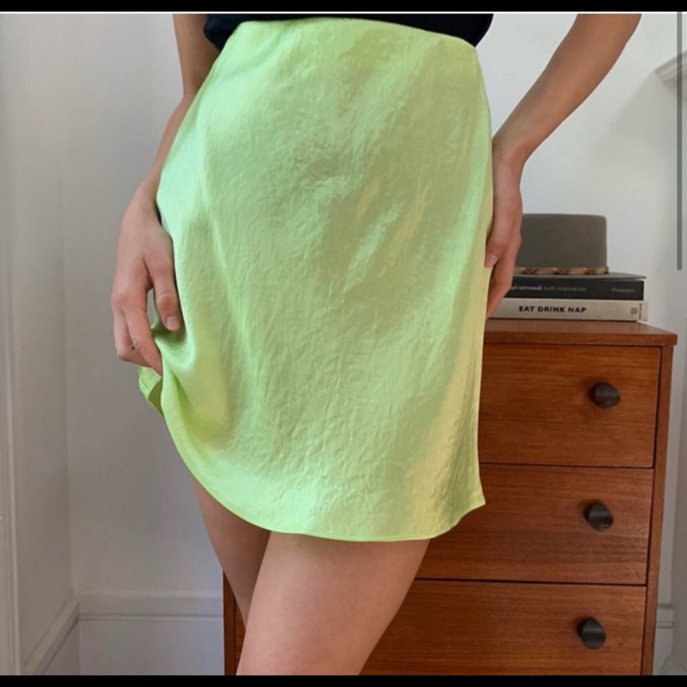 Aritzia babaton mini slip skirt in pistachio/lime